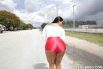 --Kiara-Mia-Big-Ass-Latina-Working-The-Streets-Of-Miami%21---y35xke04l7.jpg
