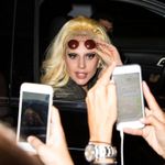 23708676_Lady-Gaga-heads-out-of-her-hote